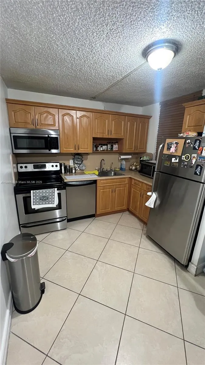 1801 S Treasure Dr, #415
