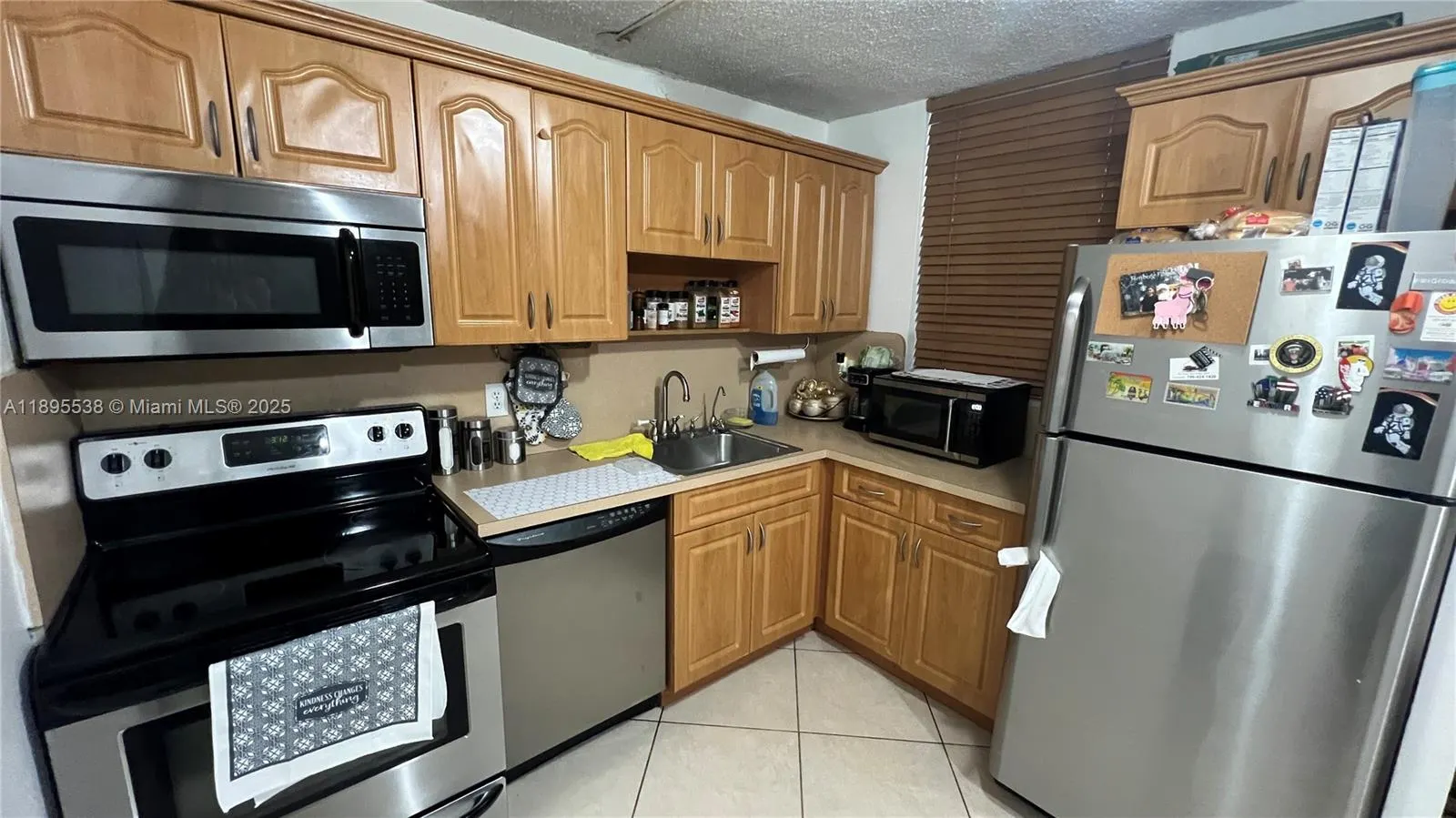 1801 S Treasure Dr, #415