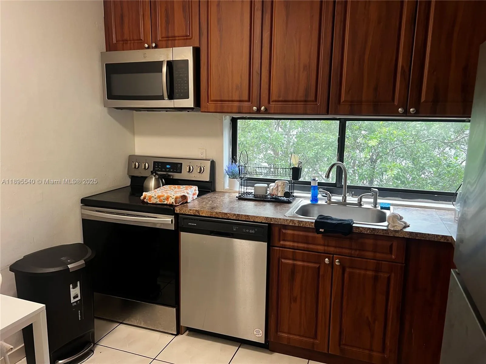 16909 N Bay Rd, #421