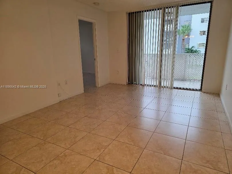 8145 NW 7th St, #201