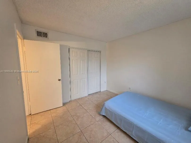 8145 NW 7th St, #201