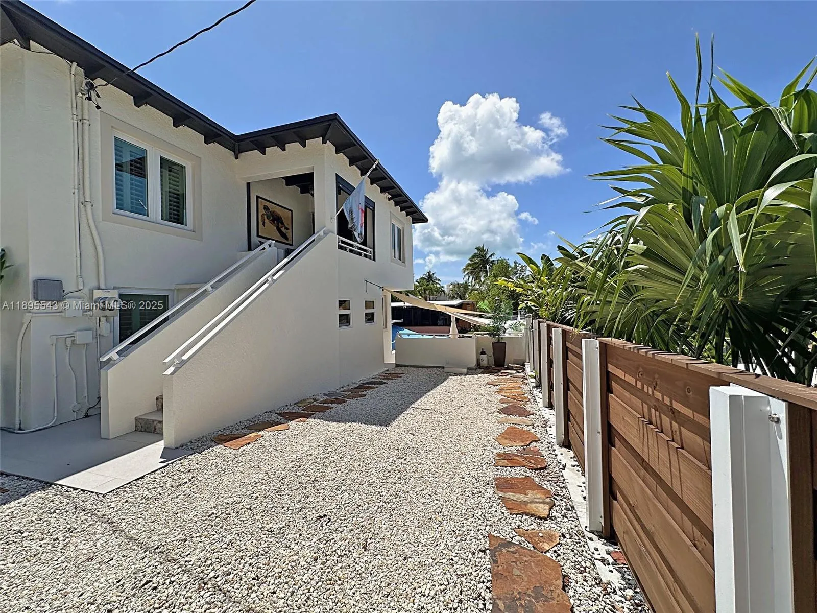 129 Pirates Dr