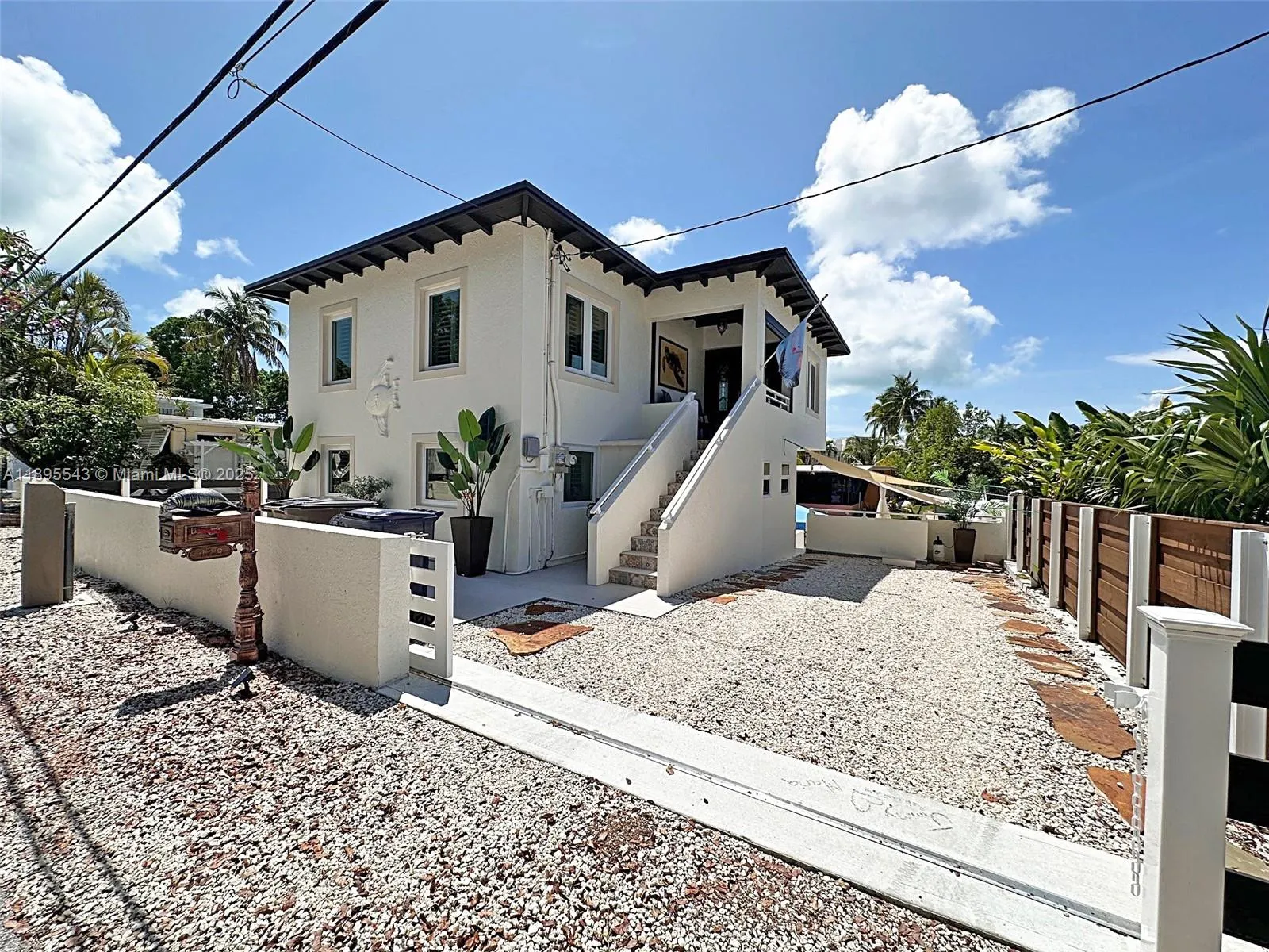 129 Pirates Dr