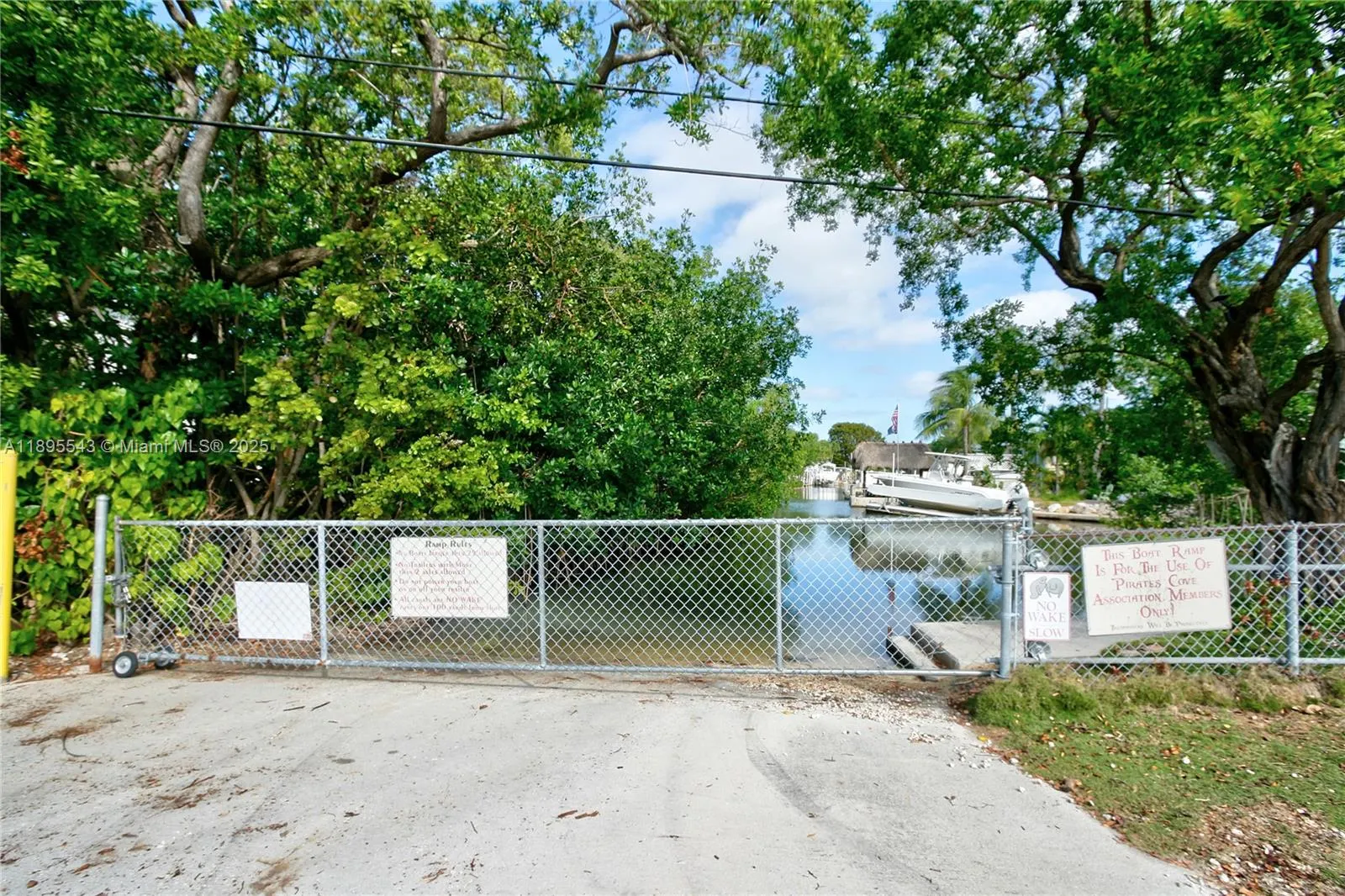 129 Pirates Dr