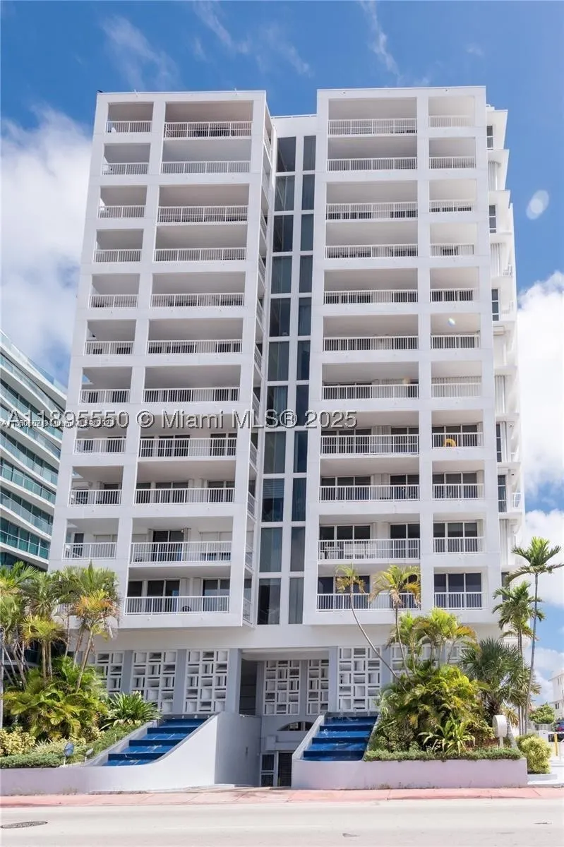 9341 Collins Ave #904