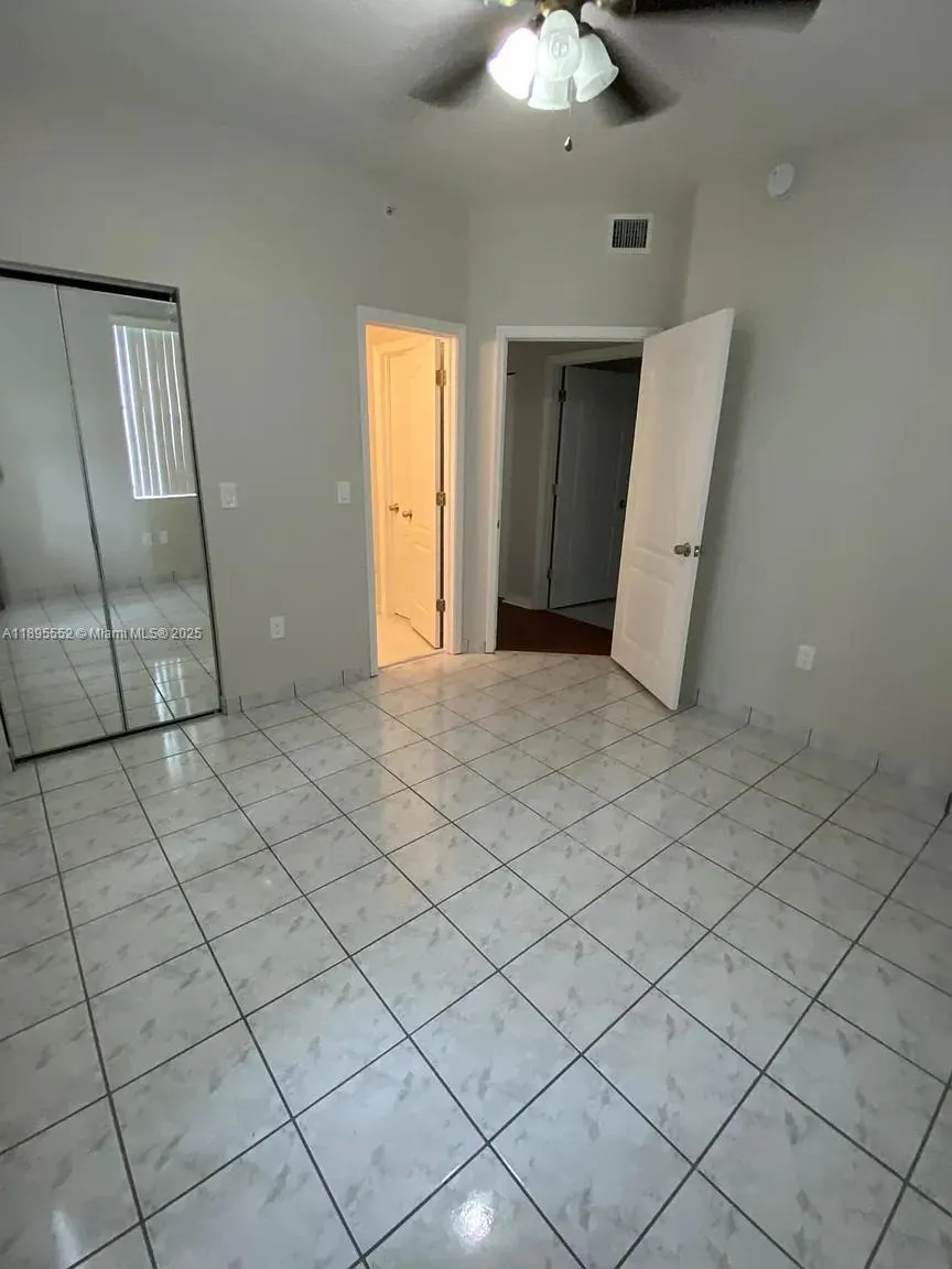 77 E 4th St, #A106