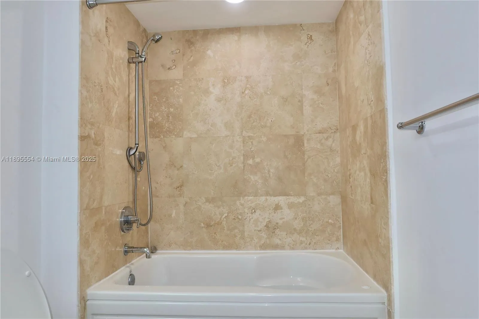 41 SE 5th St, #1611