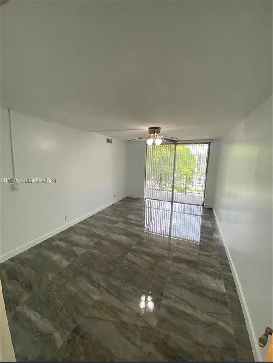 2101 Atlantic Shores Blvd, #402
