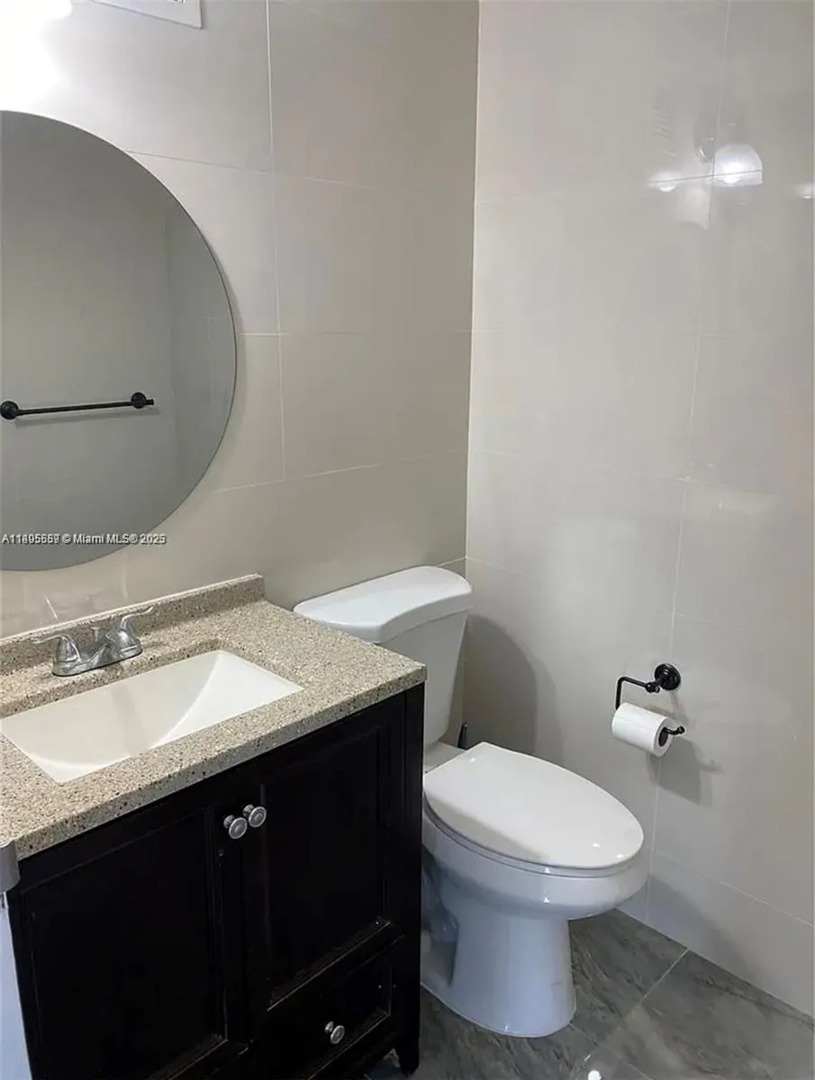 2101 Atlantic Shores Blvd, #402