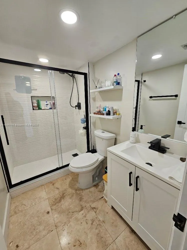 18061 Biscayne Blvd, #1602