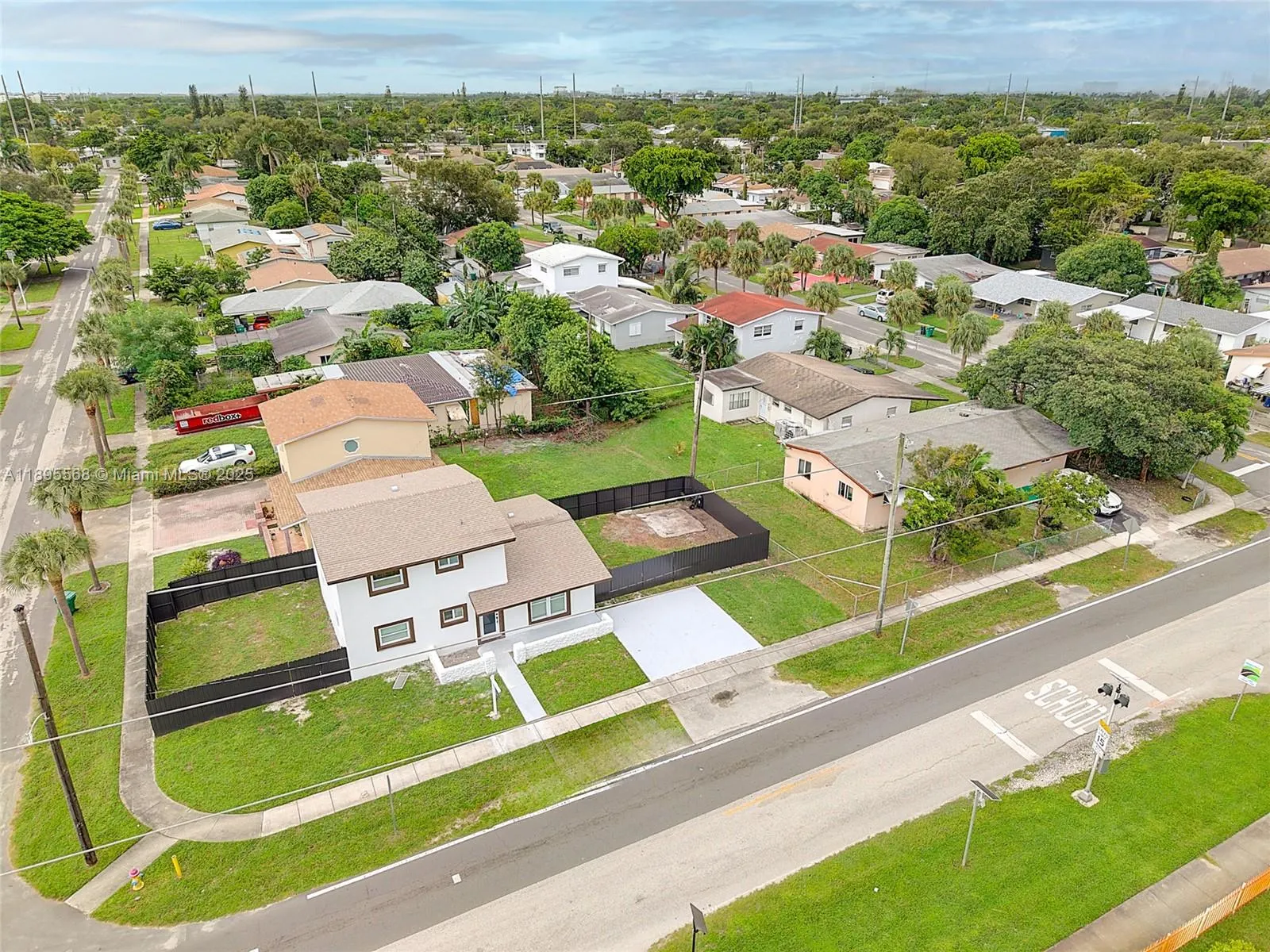 301 SW 12th Ave