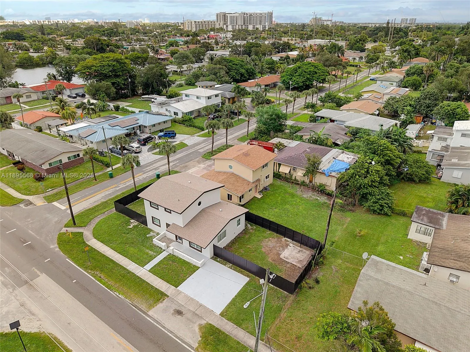 301 SW 12th Ave
