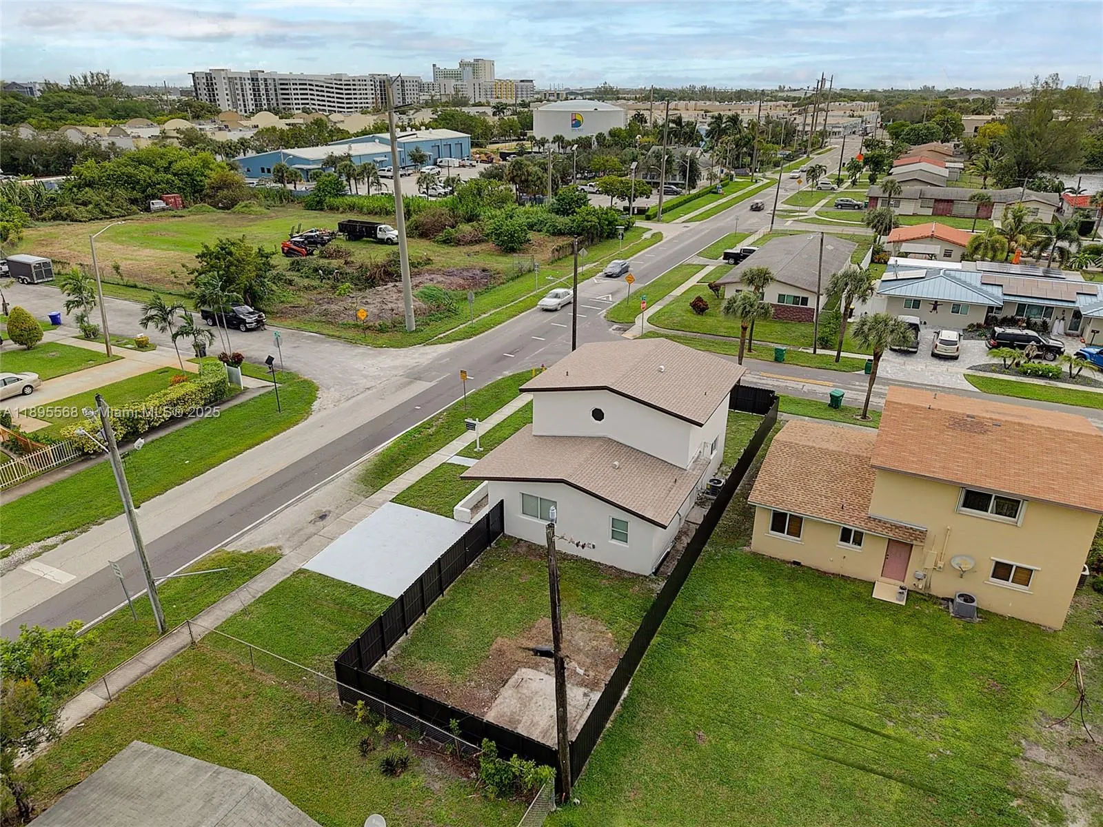301 SW 12th Ave