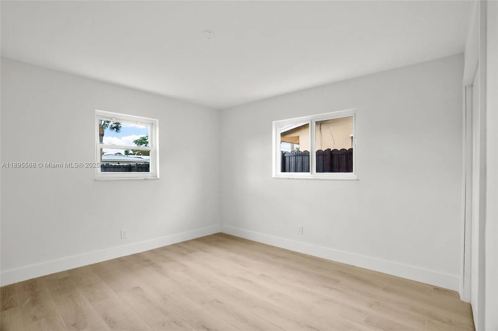 301 SW 12th Ave