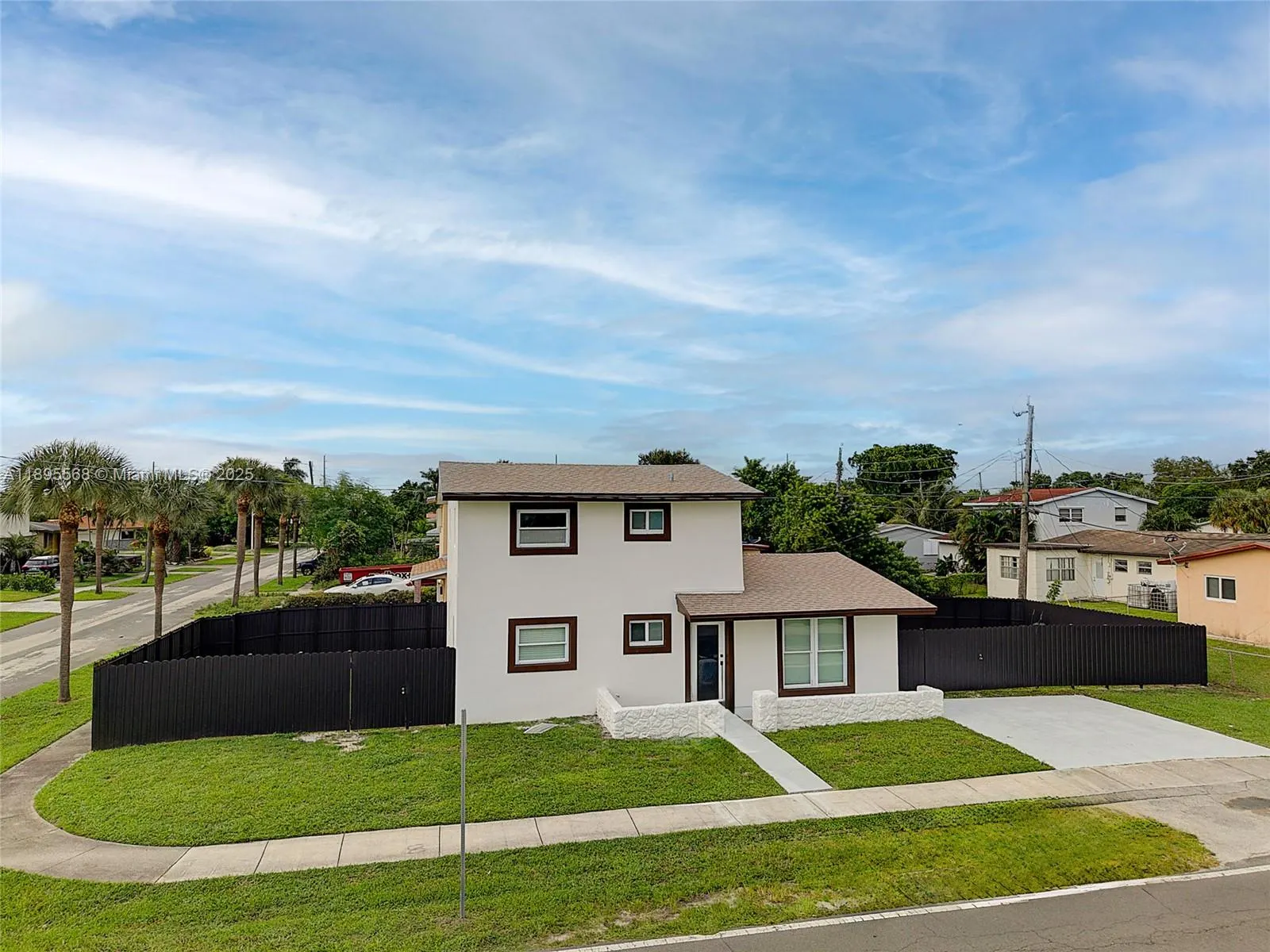 301 SW 12th Ave