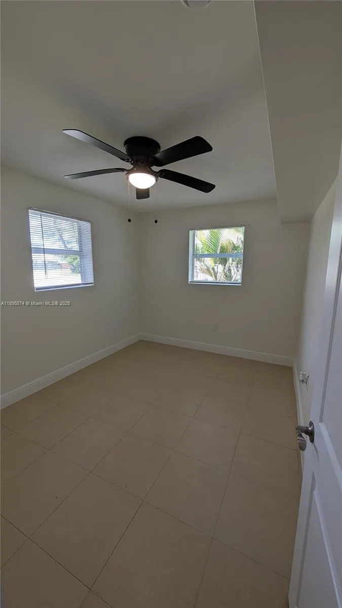 716 NW 14th Way, #1