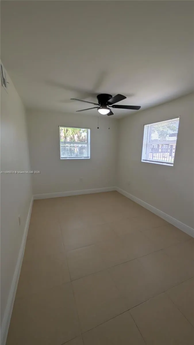 716 NW 14th Way, #1