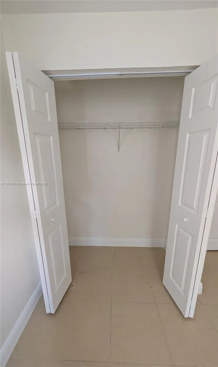 716 NW 14th Way, #1