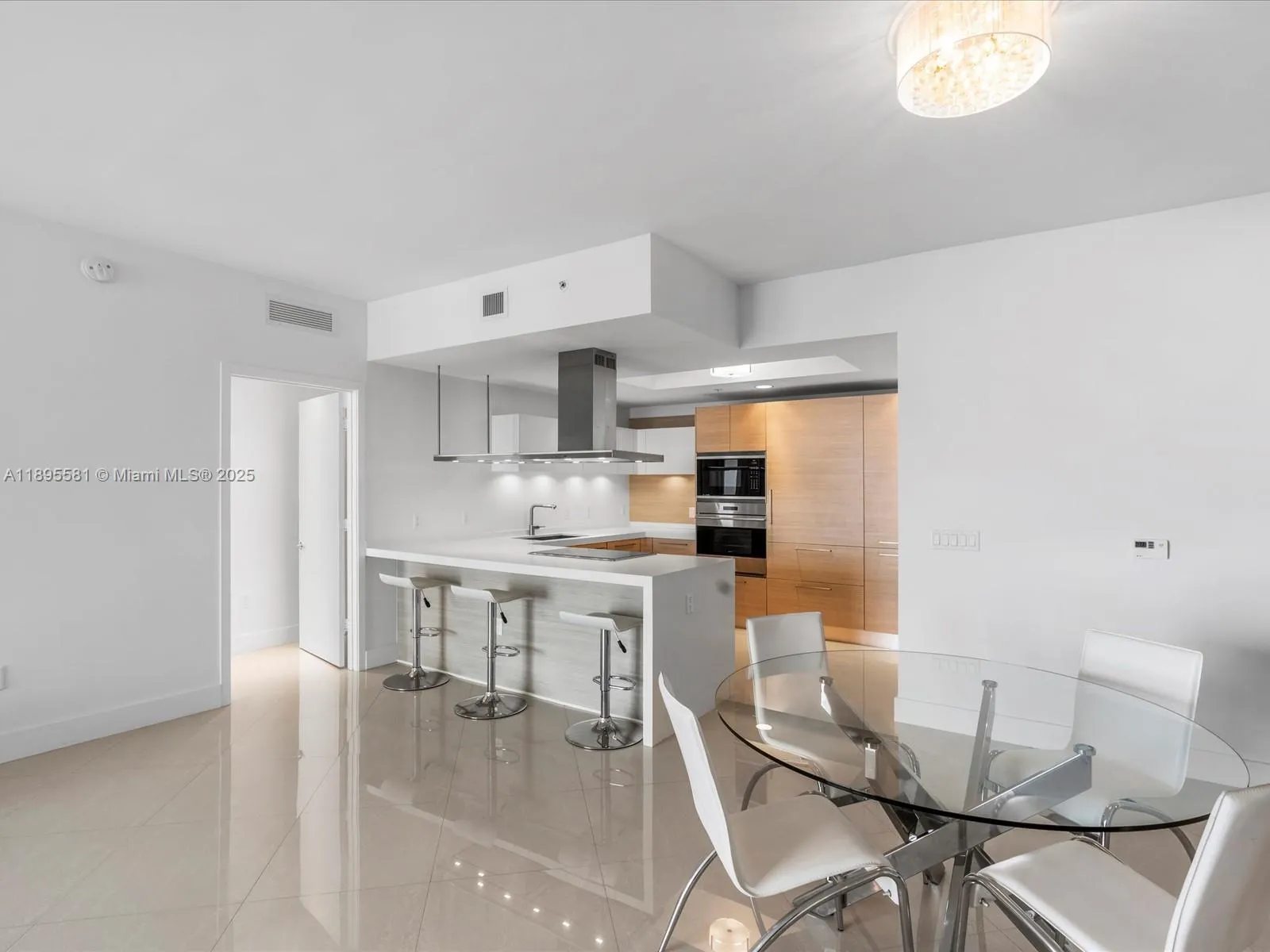 17301 Biscayne Blvd, #1704