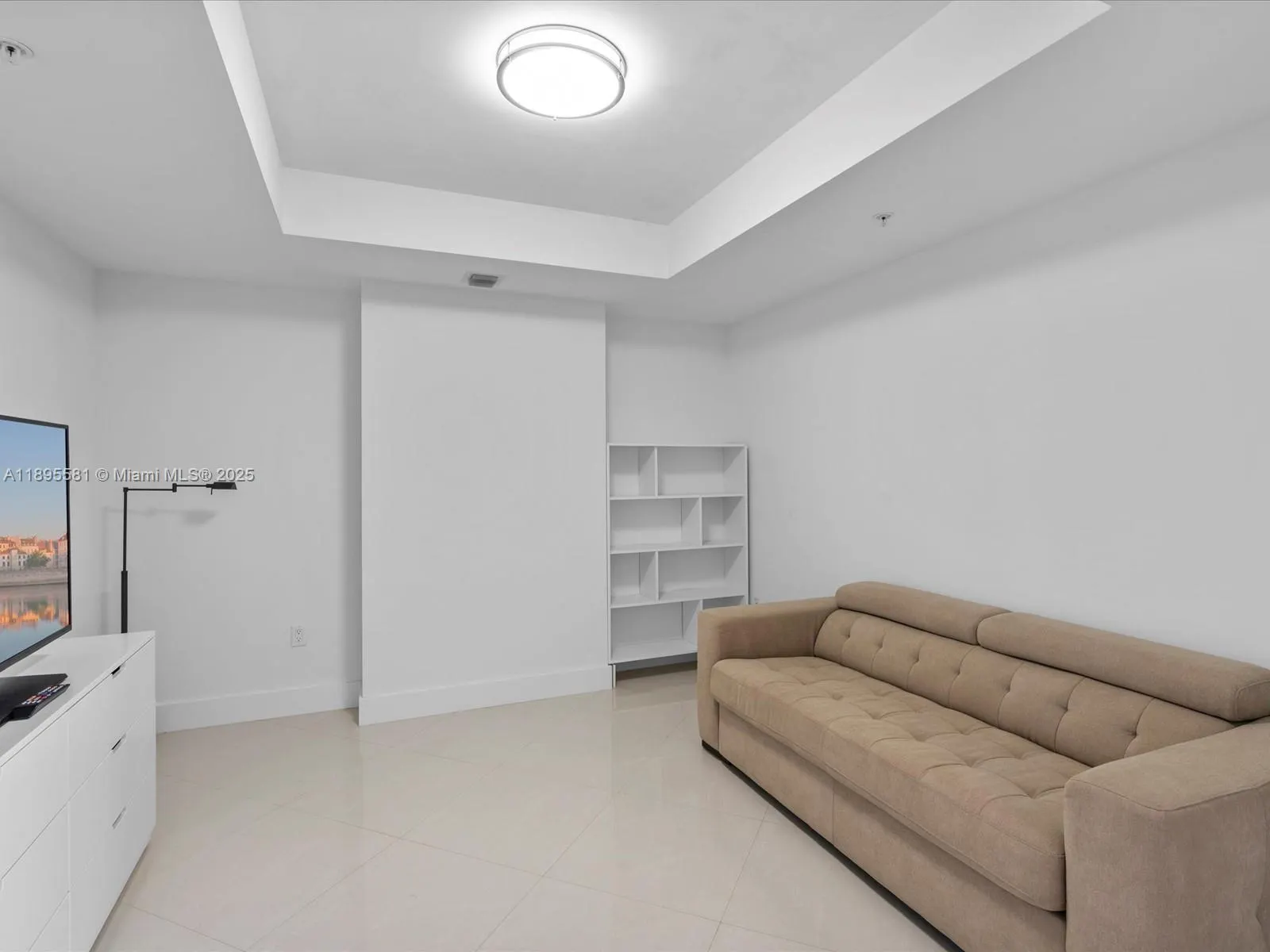 17301 Biscayne Blvd, #1704