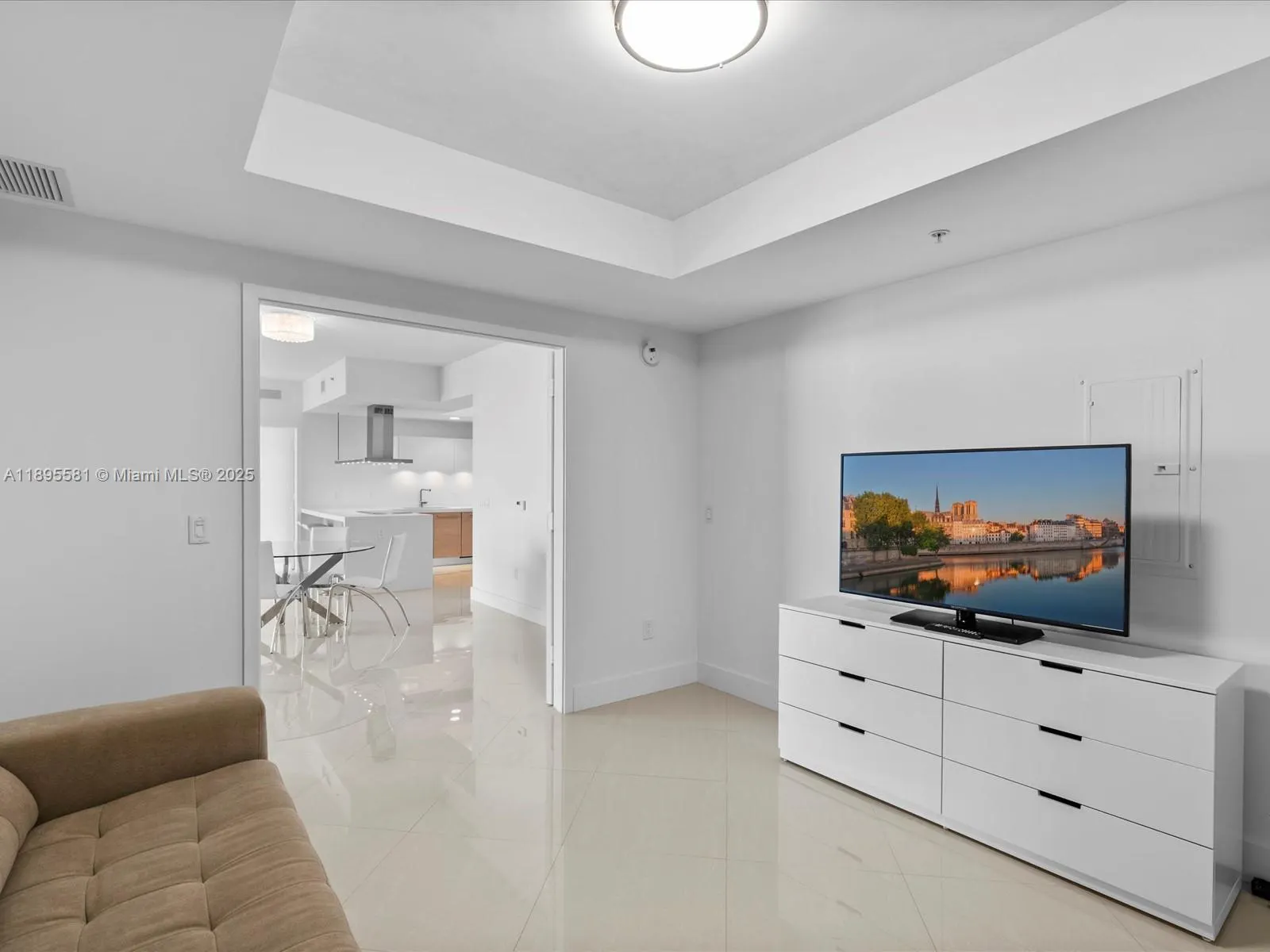 17301 Biscayne Blvd, #1704