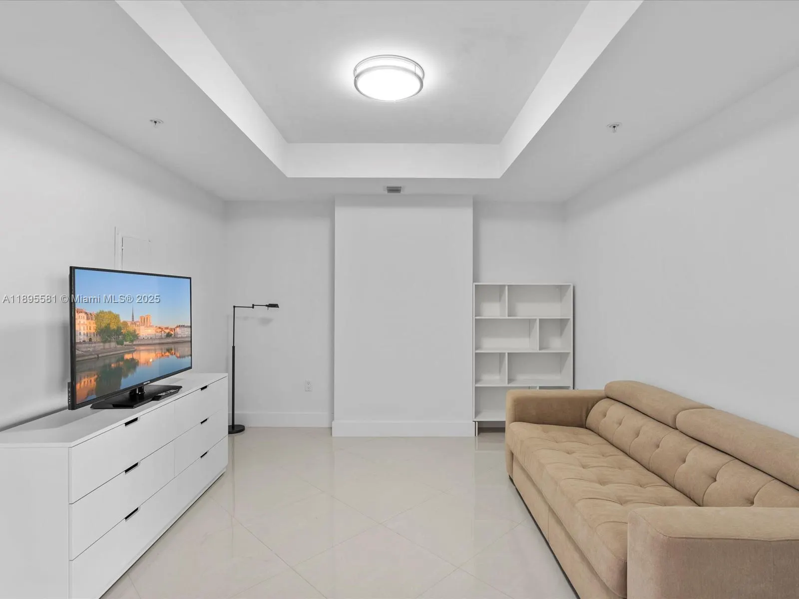 17301 Biscayne Blvd, #1704