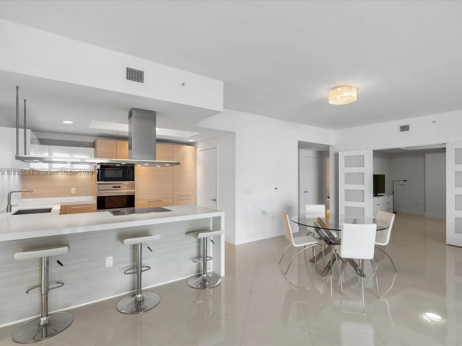 17301 Biscayne Blvd, #1704
