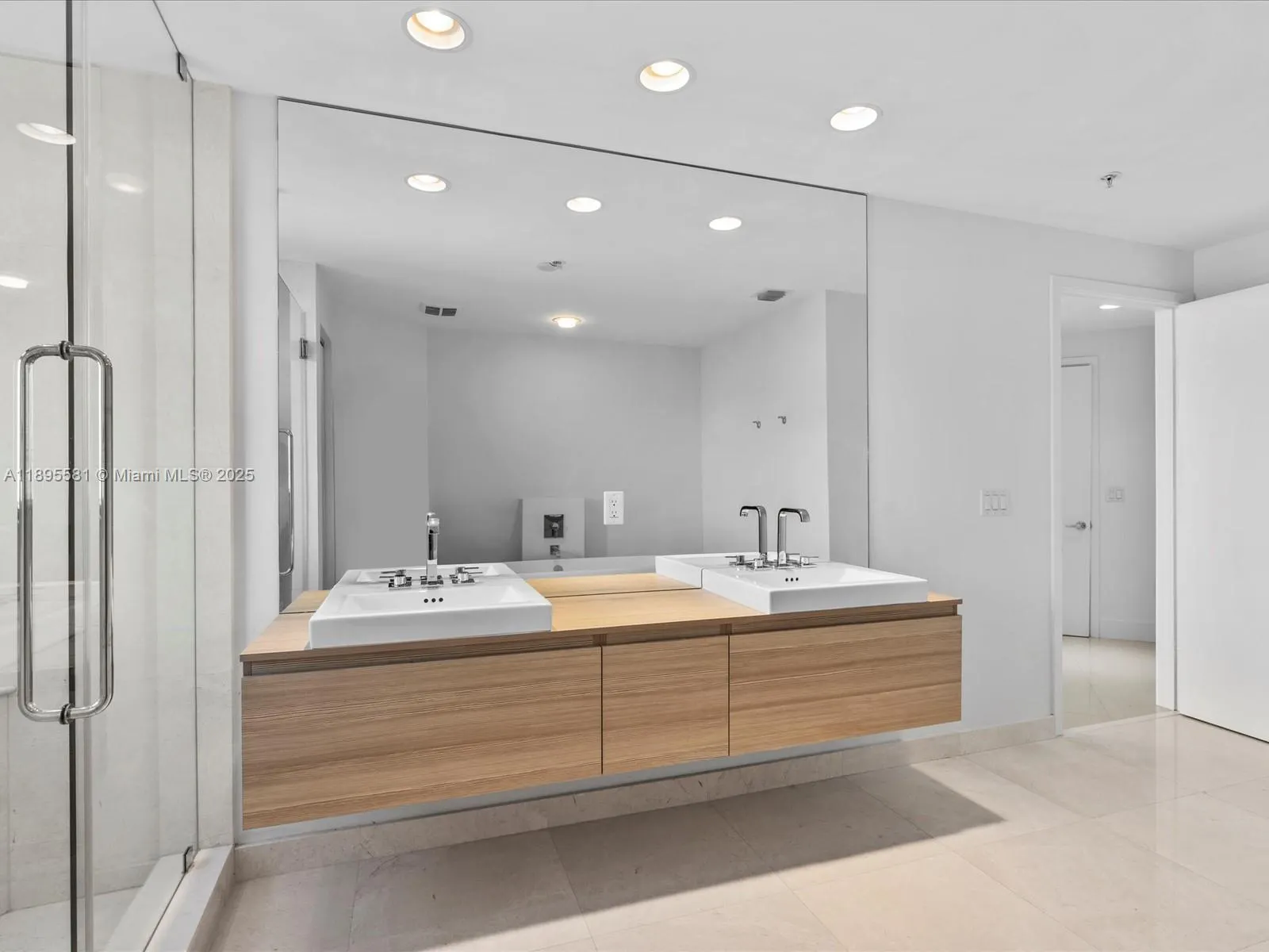 17301 Biscayne Blvd, #1704
