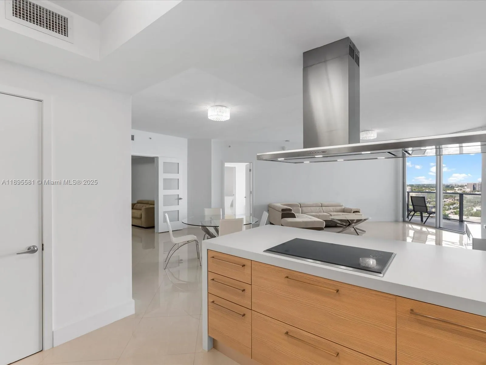 17301 Biscayne Blvd, #1704