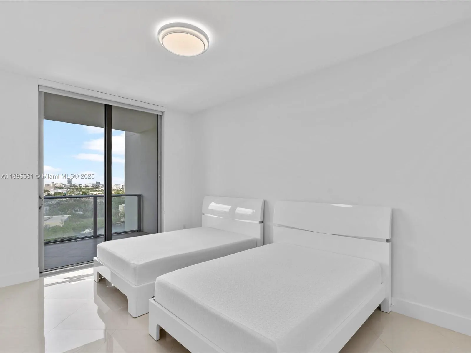 17301 Biscayne Blvd, #1704