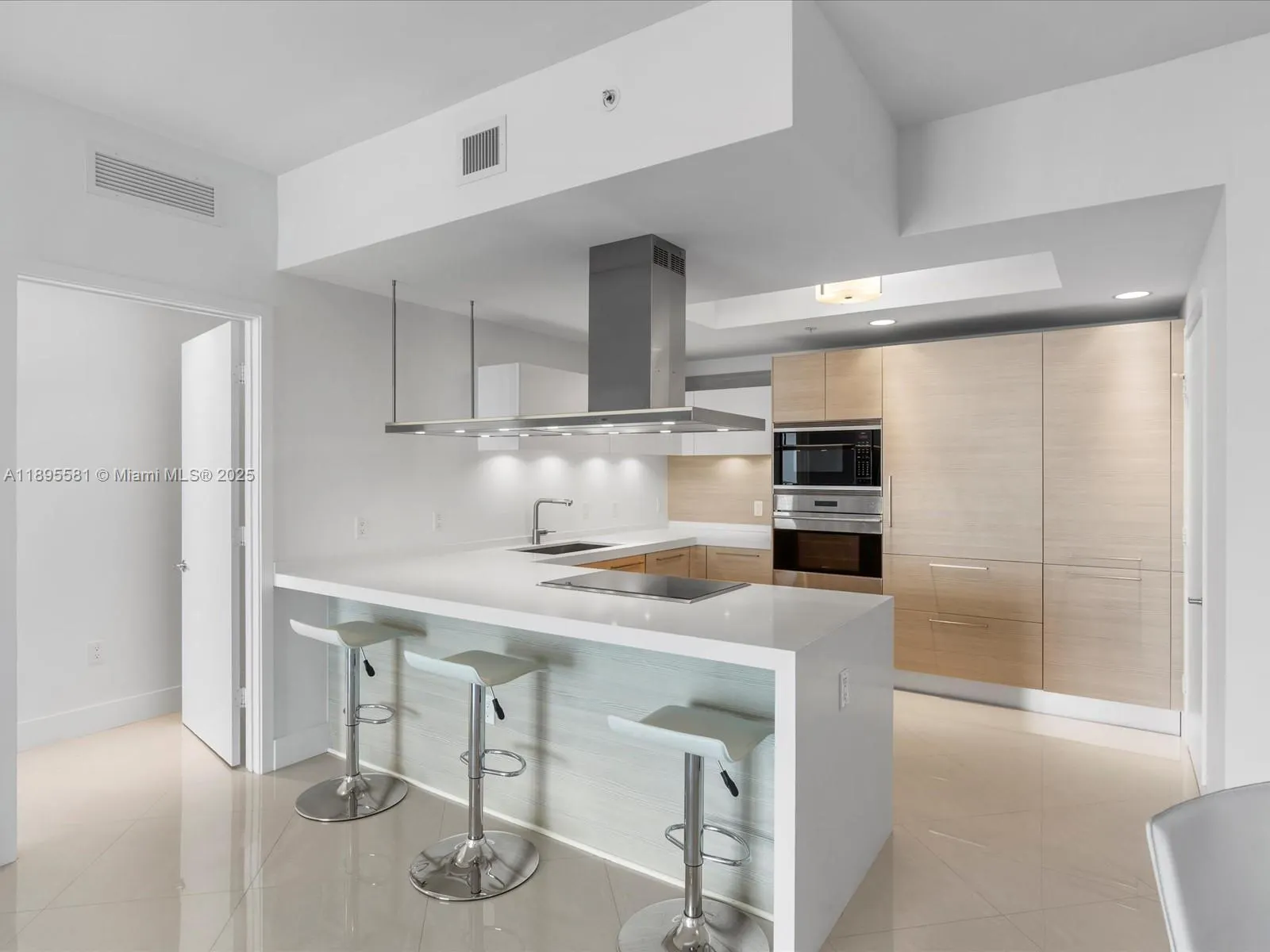 17301 Biscayne Blvd, #1704