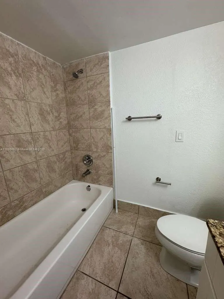 4235 N University Dr, #104