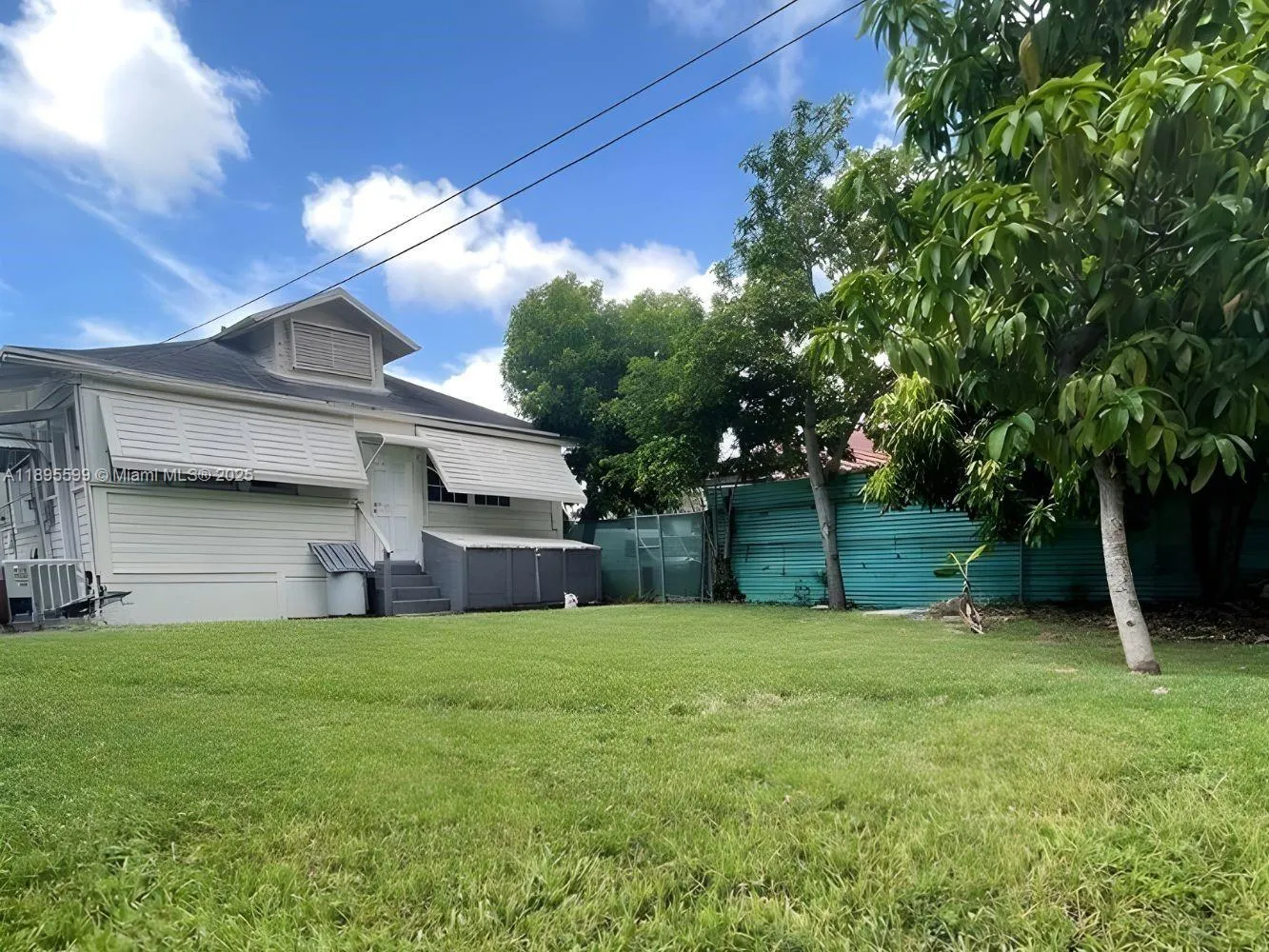 1759 NW 18th Ter