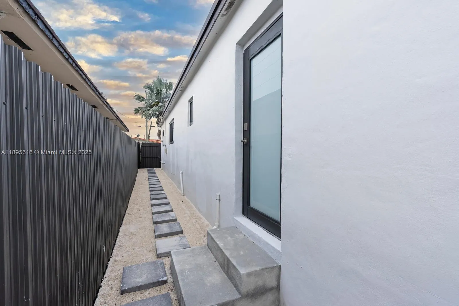 511 NW 59th Ave, #2