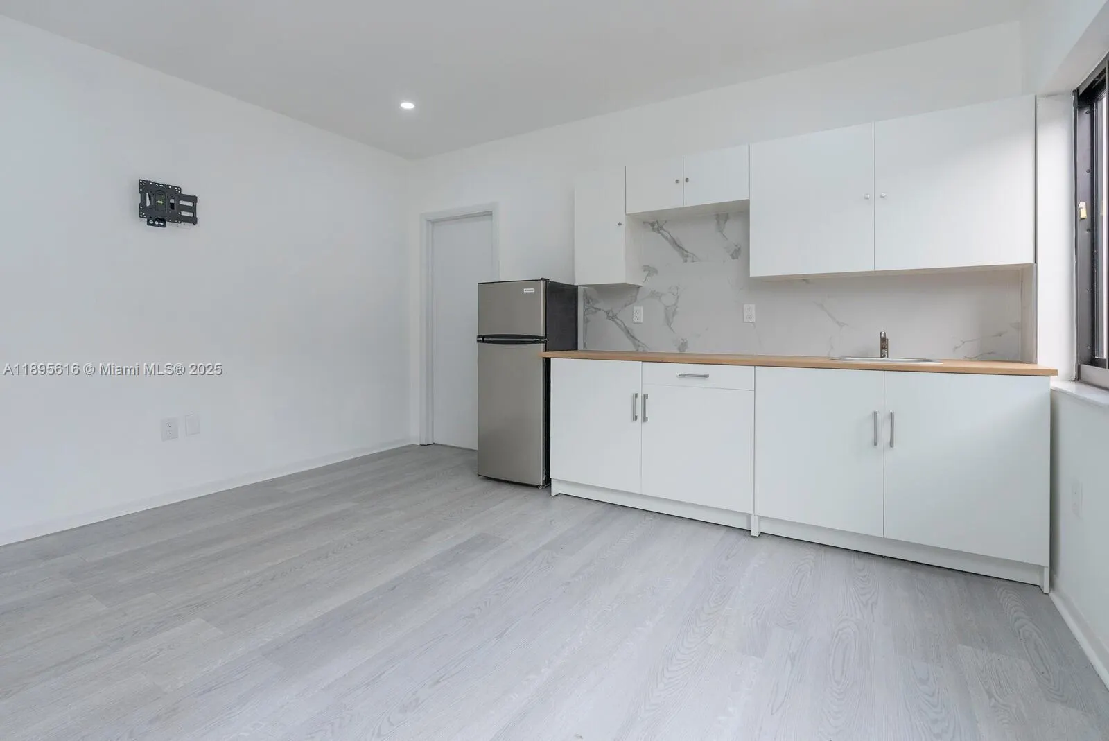 511 NW 59th Ave, #2
