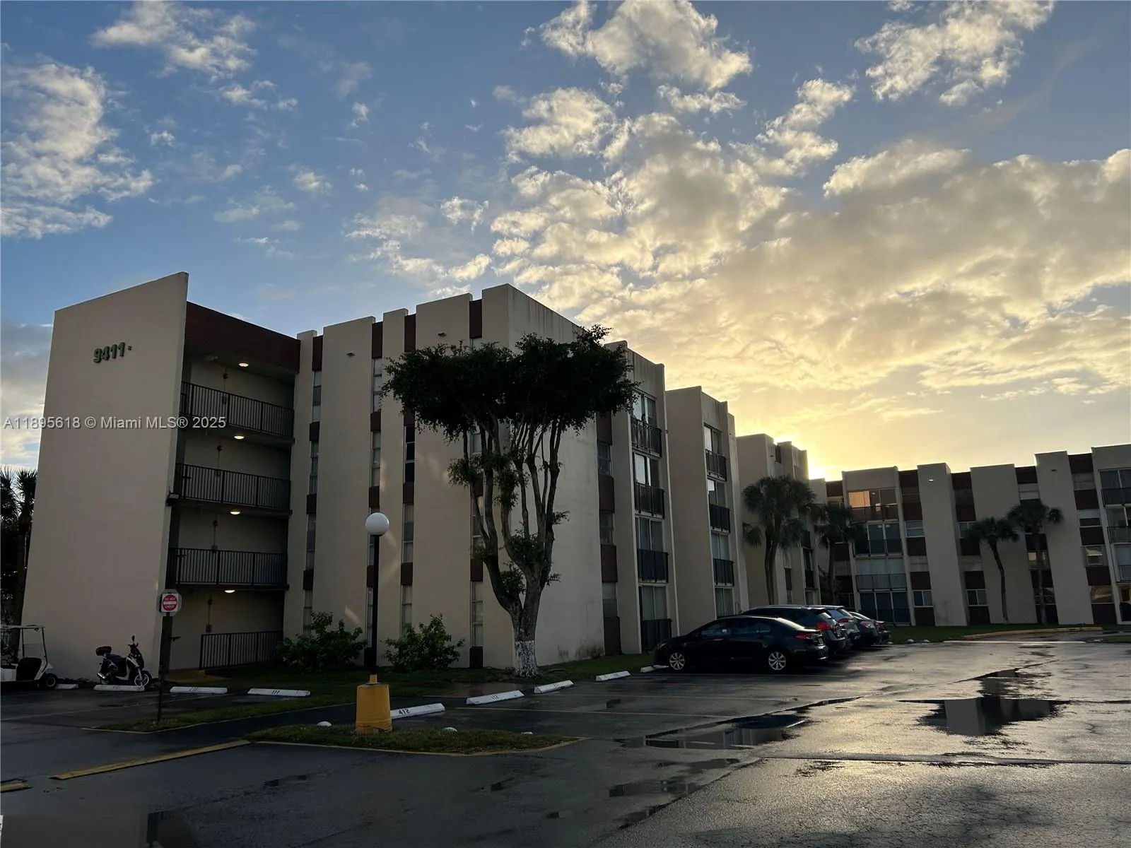9411 SW 4th St, #202