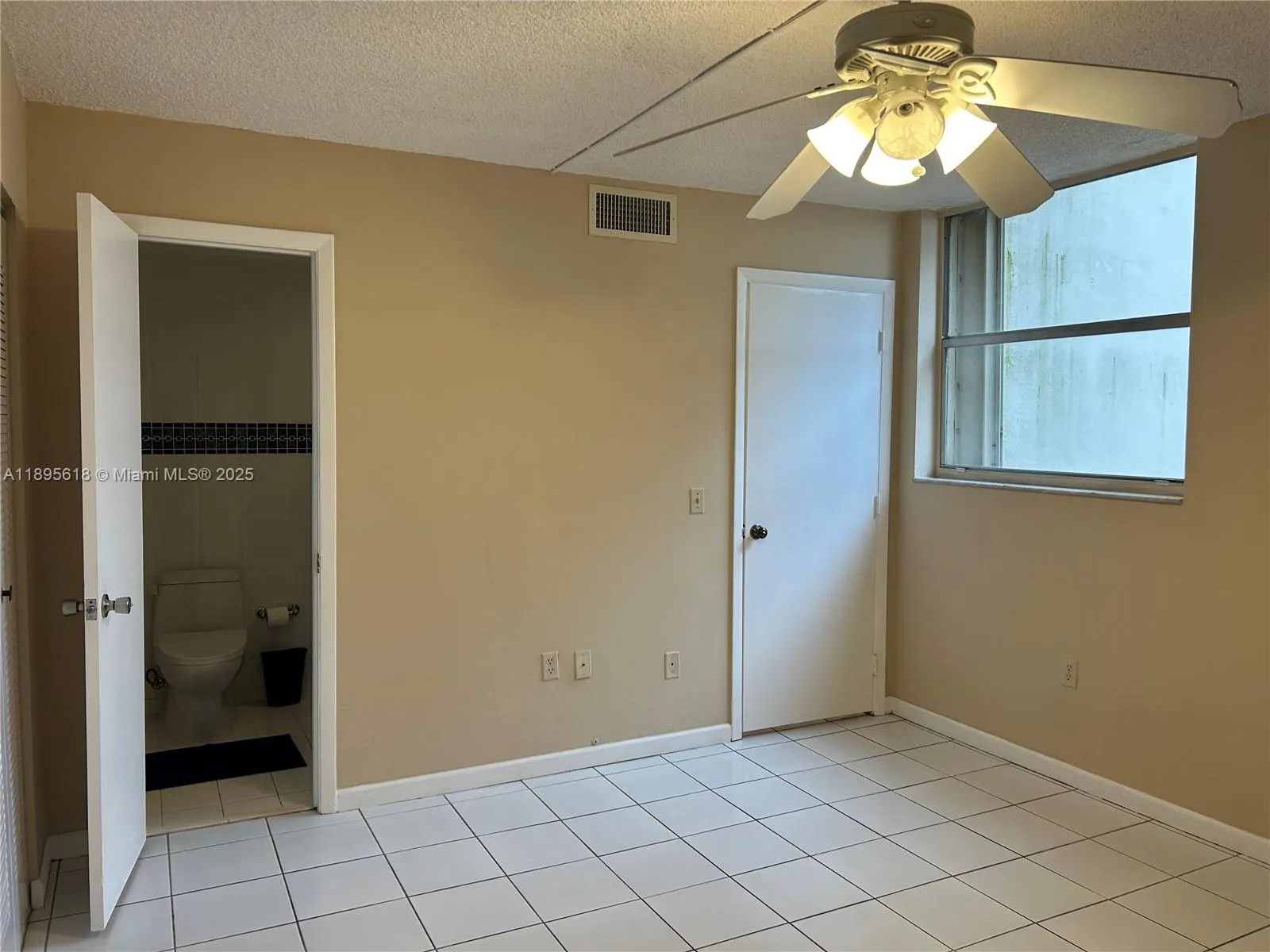 9411 SW 4th St, #202