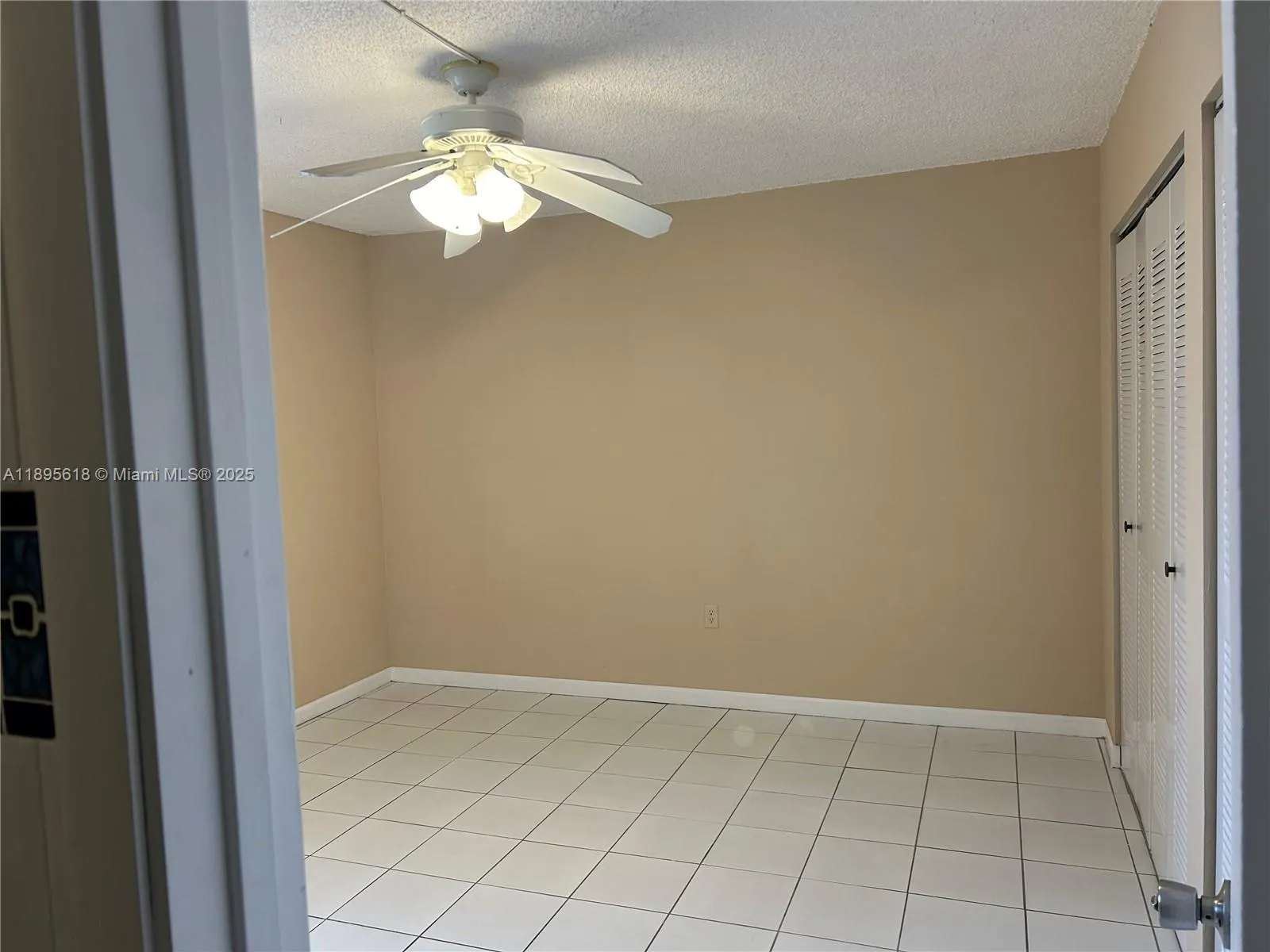 9411 SW 4th St, #202