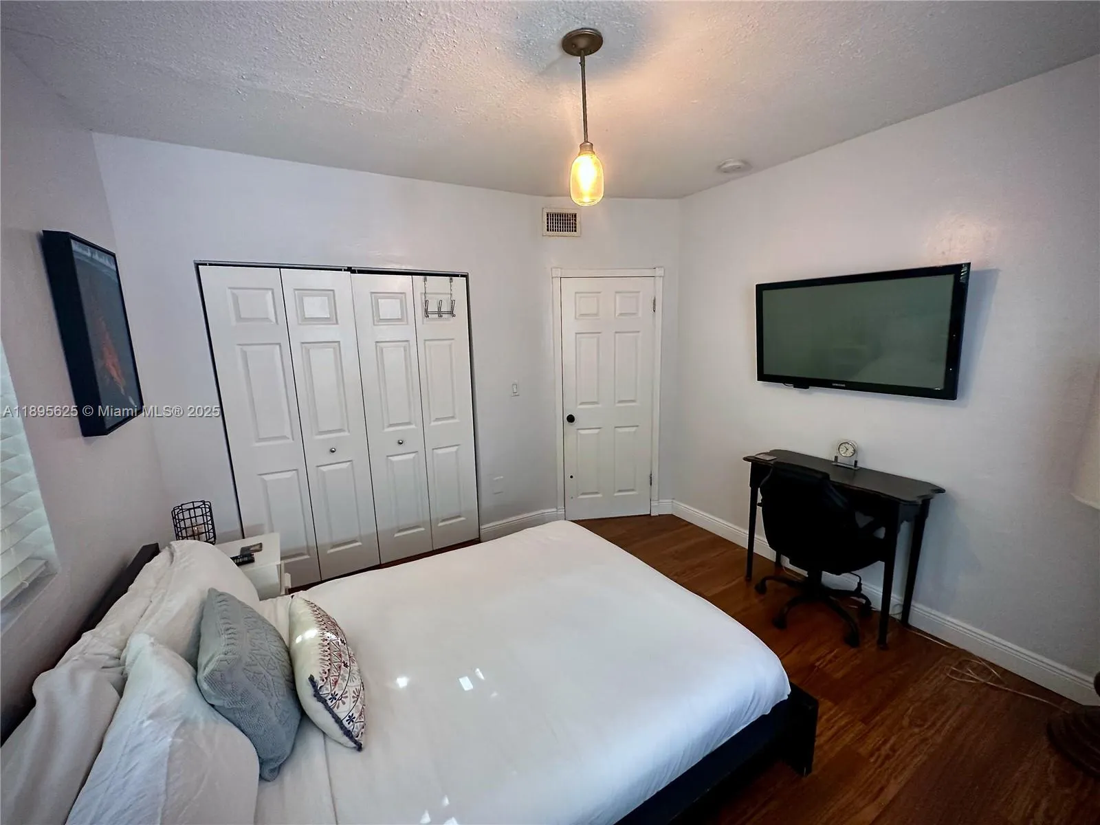742 NW 50th St