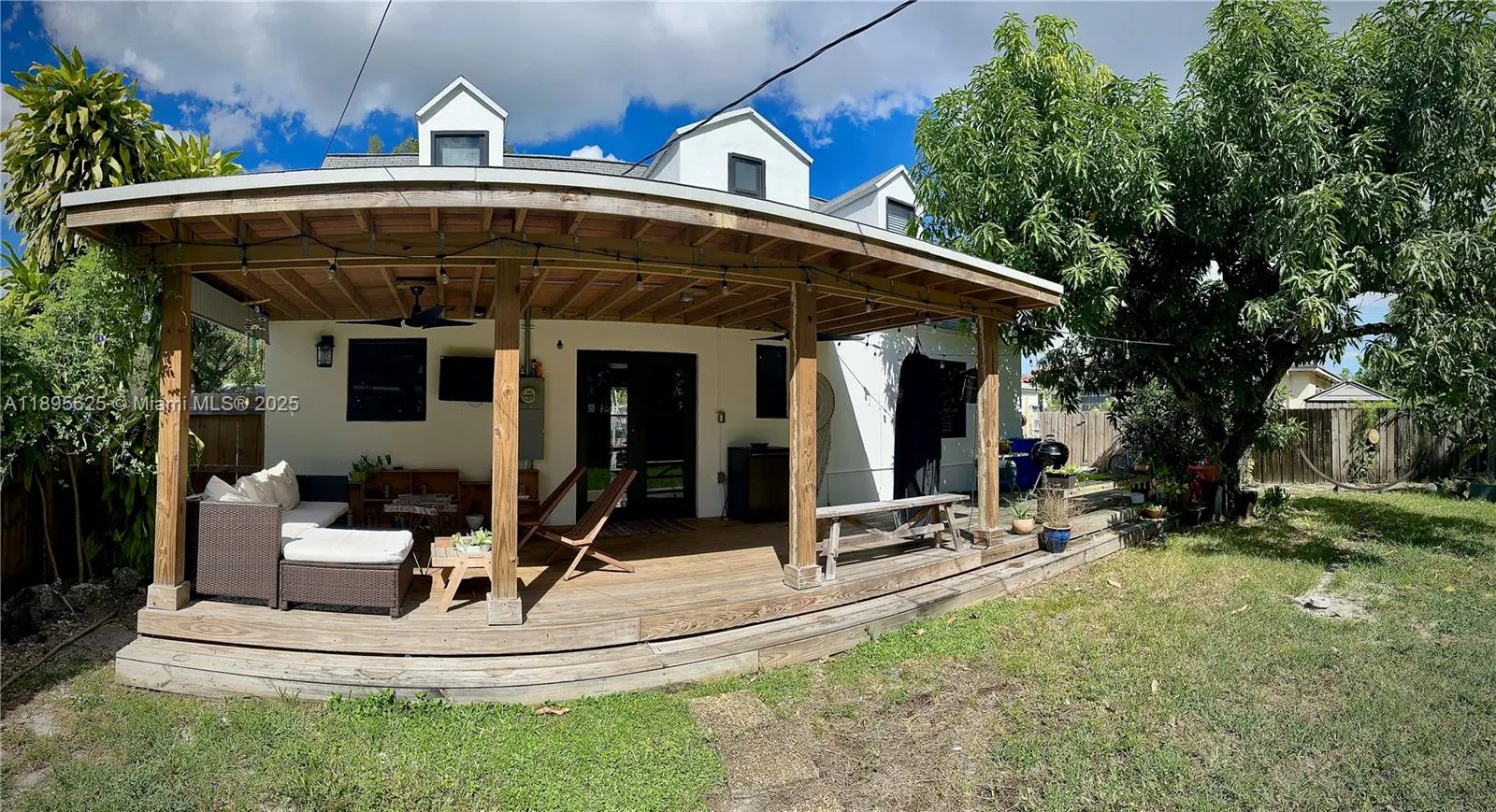 742 NW 50th St
