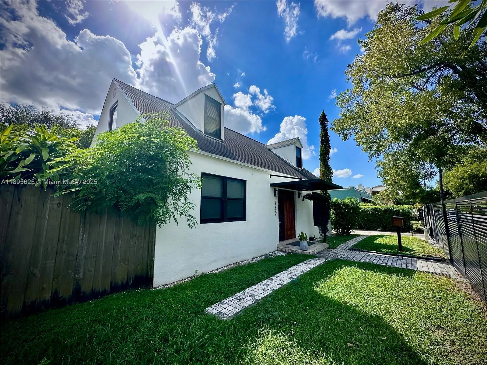 742 NW 50th St