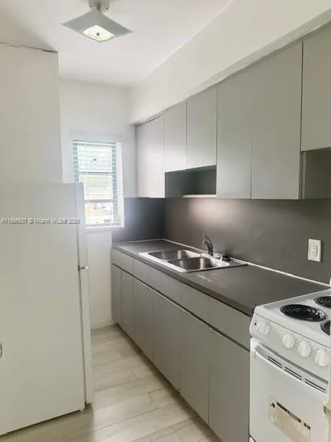 21 Santillane Ave, #2