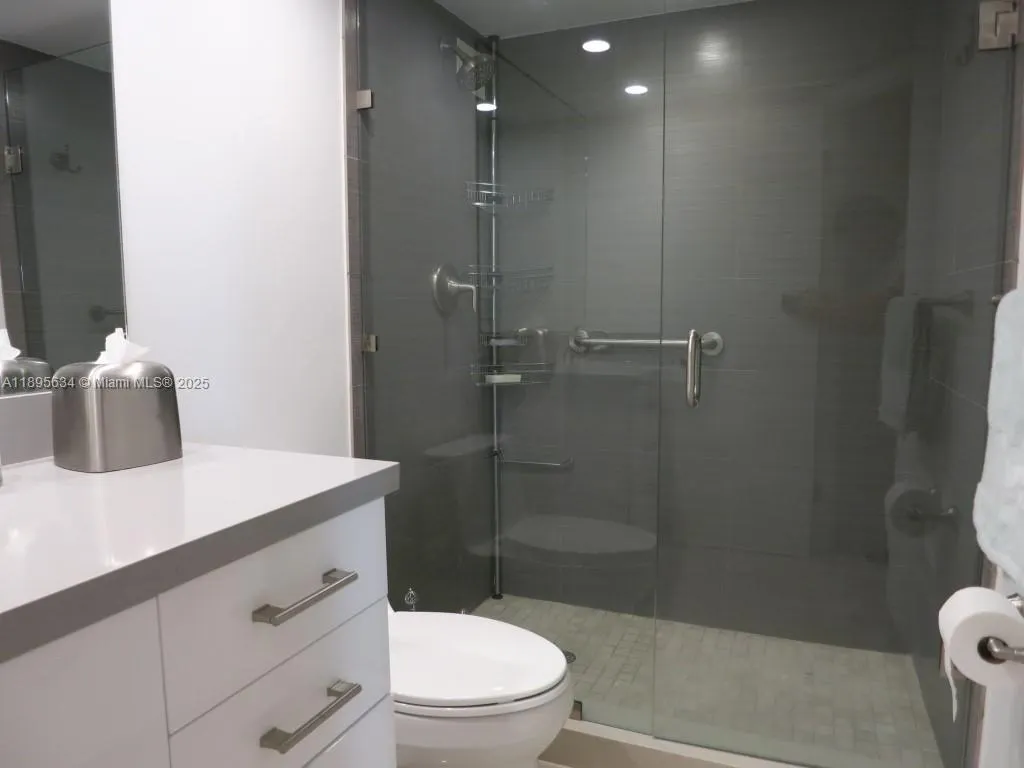 1111 Crandon Blvd, #C403