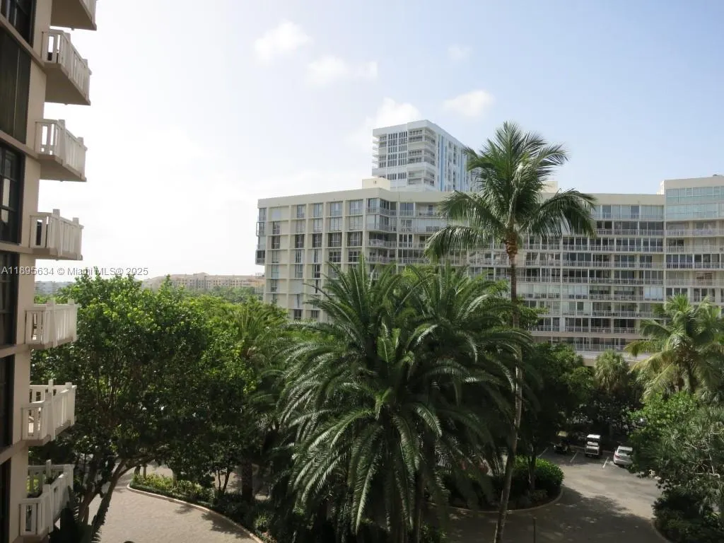 1111 Crandon Blvd, #C403