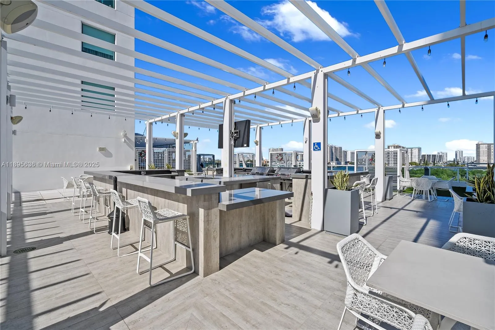 400 Sunny Isles Blvd, #1408