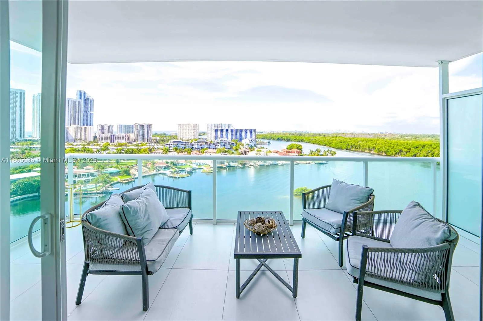 400 Sunny Isles Blvd, #1408