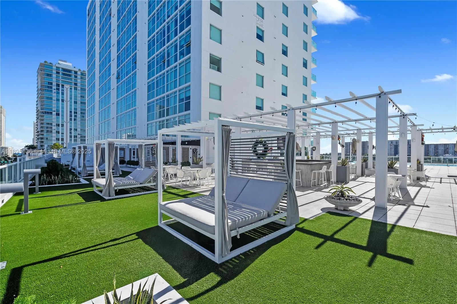 400 Sunny Isles Blvd, #1408