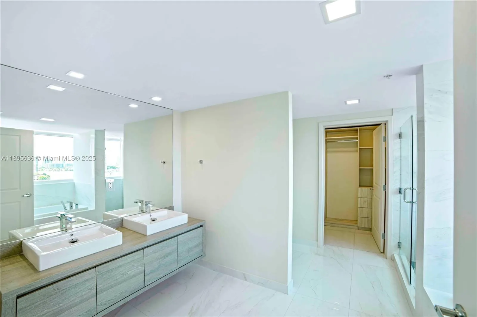 400 Sunny Isles Blvd, #1408