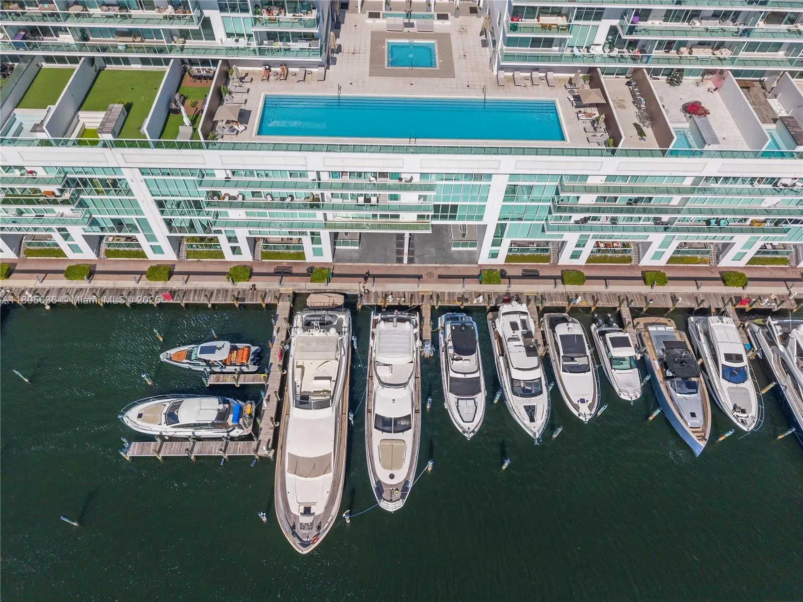 400 Sunny Isles Blvd, #1408