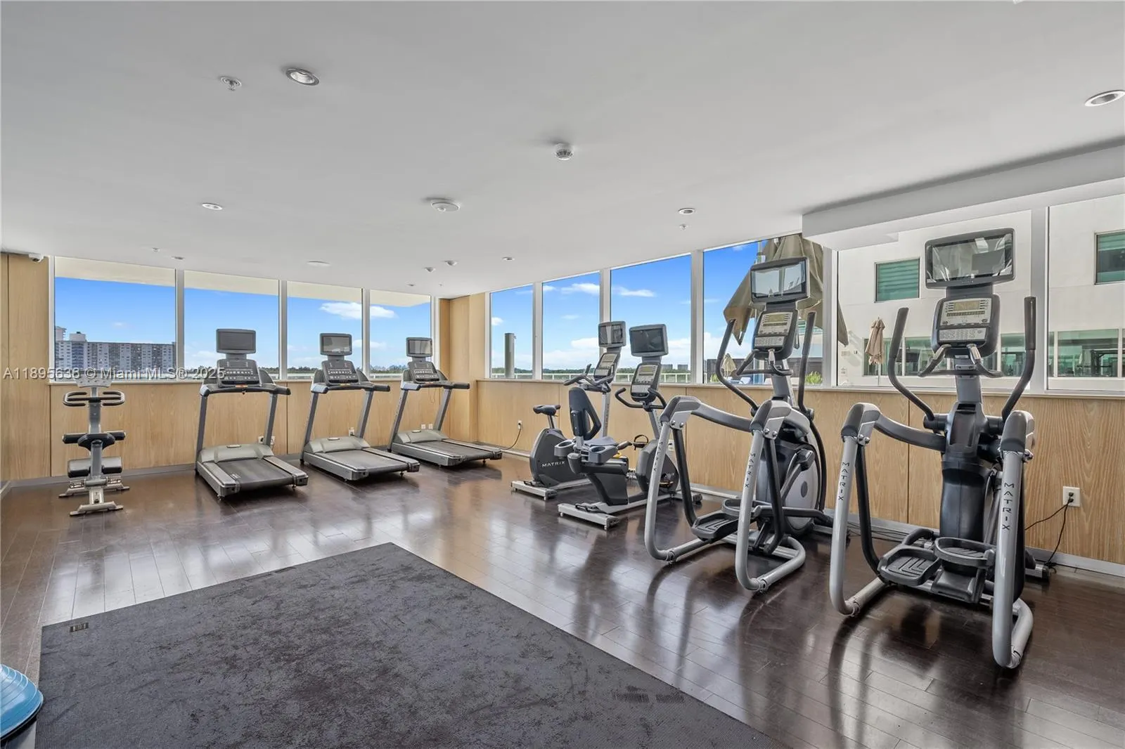 400 Sunny Isles Blvd, #1408